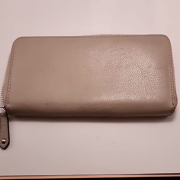 Coach Madison Accordian Zip around  Wallet with Coach and Horses logo  in Silver - Picture 7 of 10